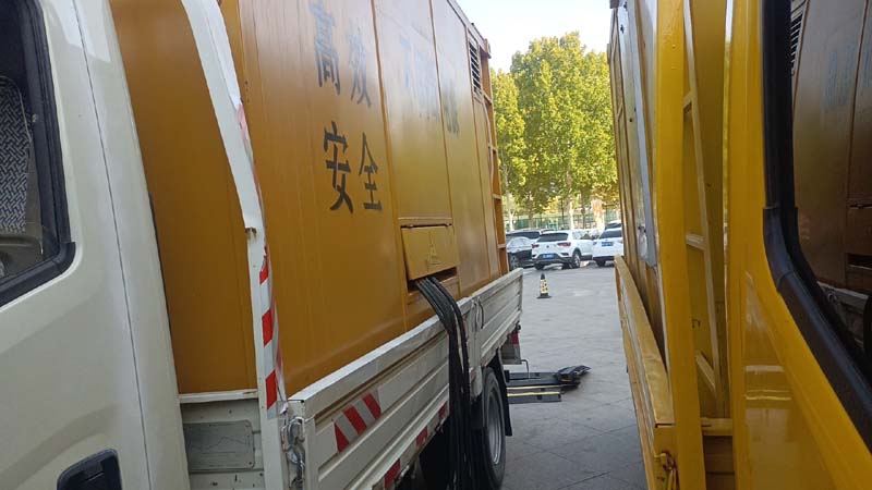额敏如何判断柴油发电机组和UPS电源的切换时间是否符合要求？